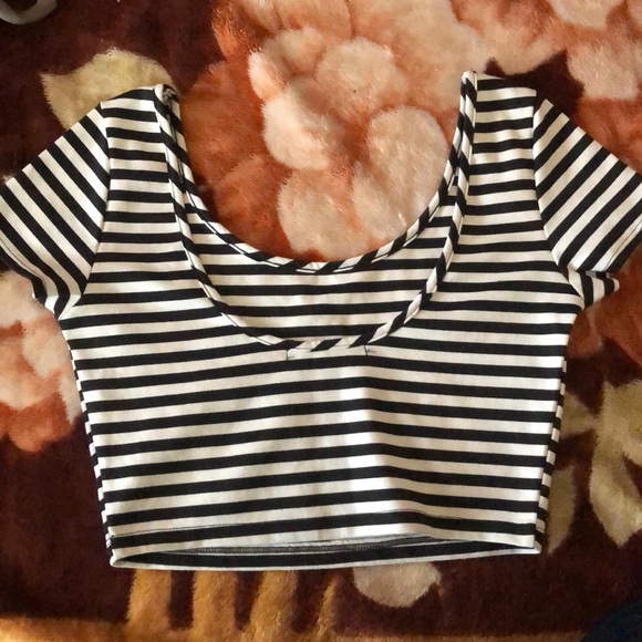 Foreign Exchange stripped crop top - Picture 2 of 2